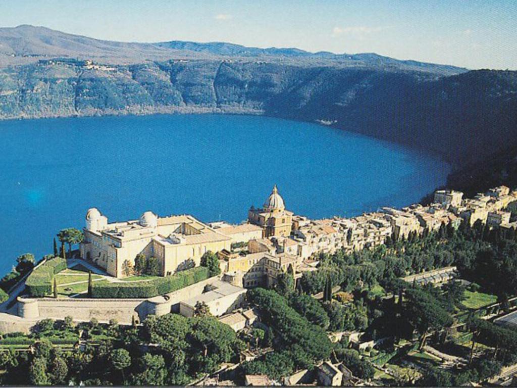 Roma E Palazzo Pontificio Di Castel Gandolfo-Vaticano المظهر الخارجي الصورة